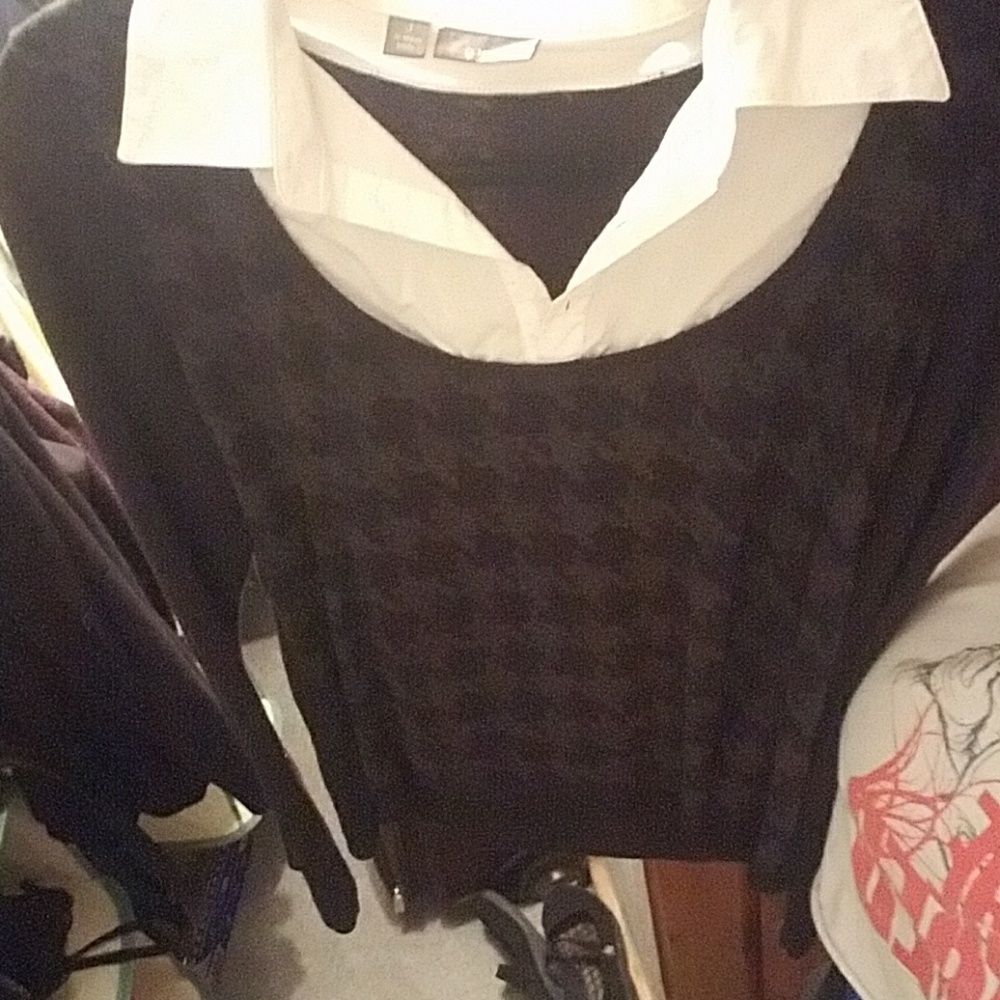 collared dress shirt long sleeved
